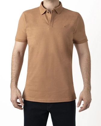 Camisa sport diseño plaquet oculto slim fit café