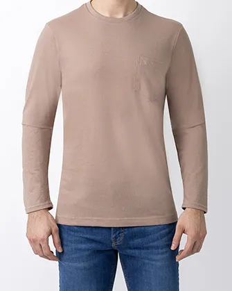 T-shirt moda cuello redondo con bolsa slim fit manga larga café