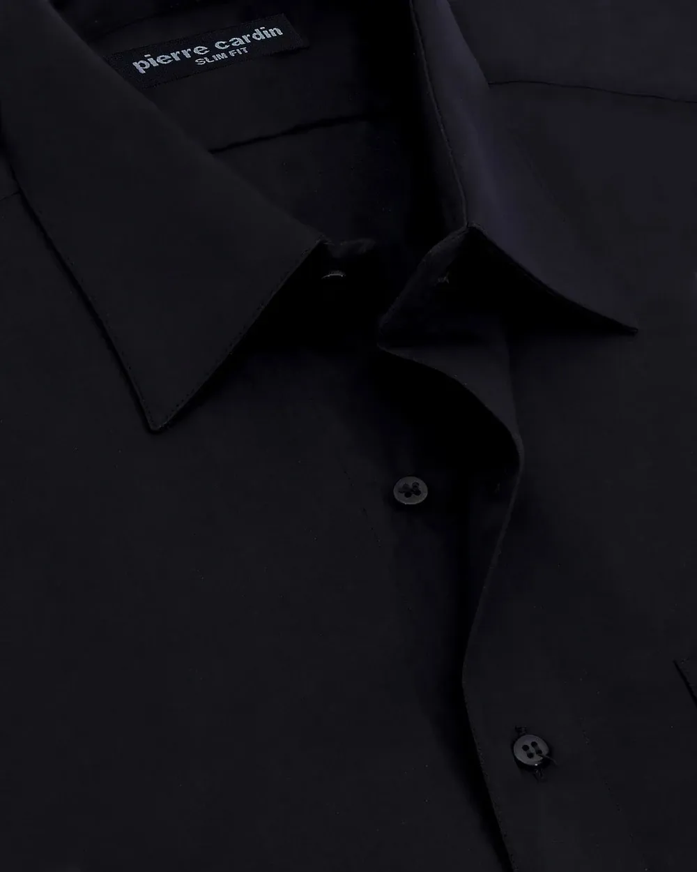 Camisa clásica slim fit  manga larga color negro