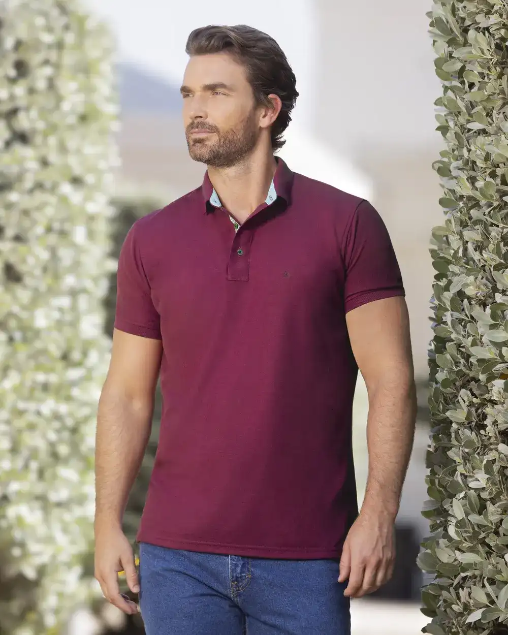 Camisa sport lisa slim fit manga corta cooling tech vino