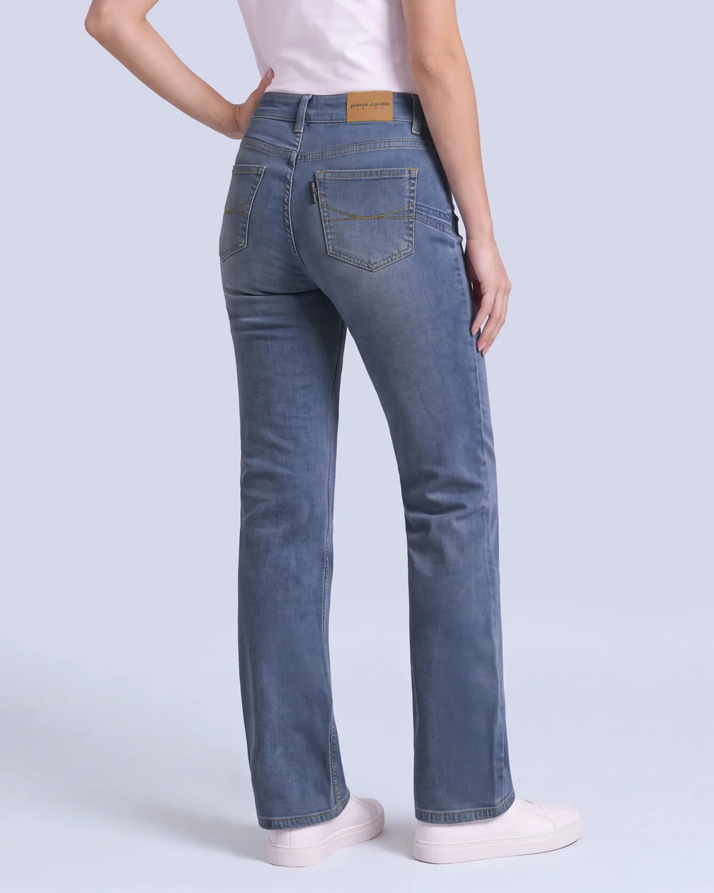 Jeans levanta pompa tiro alto con un botón estilo recto 461 azul claro