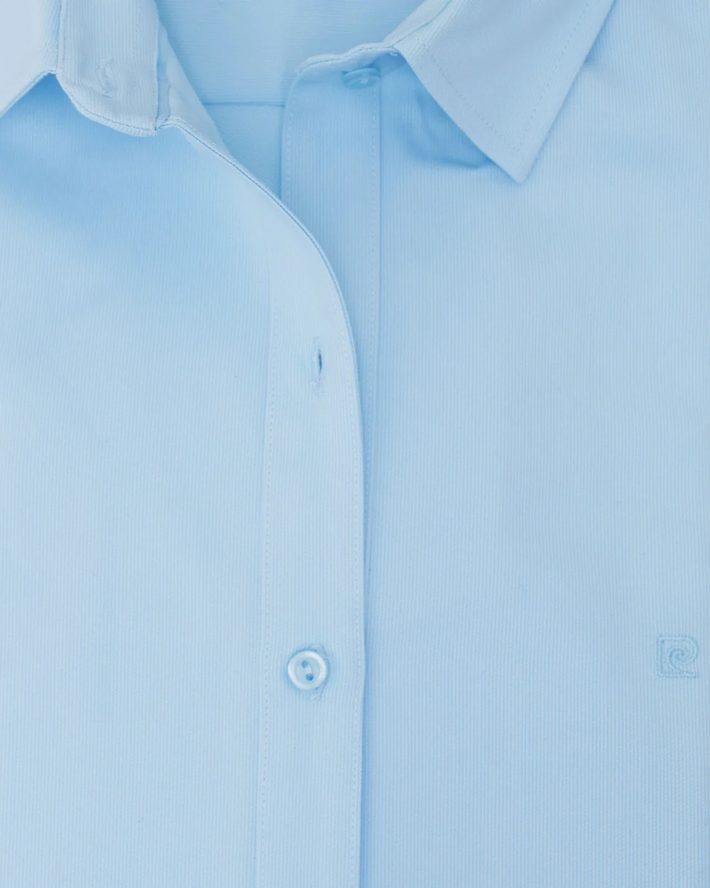 Blusa de vestir slim fit celeste piqué premium bambú stretch