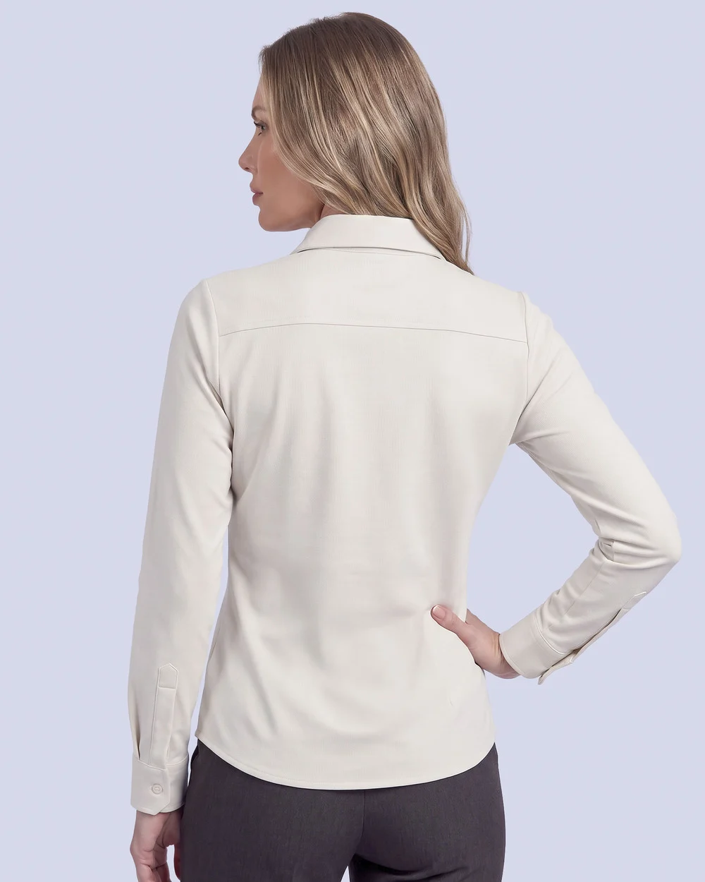 Blusa de vestir slim fit beige piqué premium bambú stretch