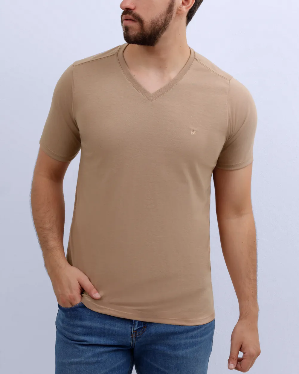Camiseta cuello v lisa manga corta color cafe