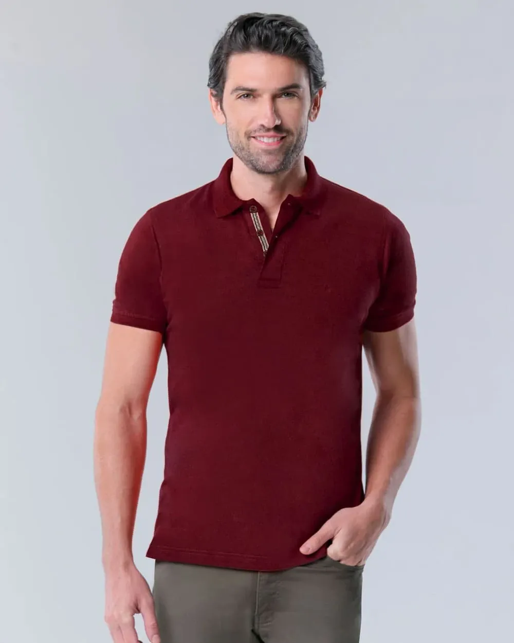 Camisa sport slim fit vino con detalles