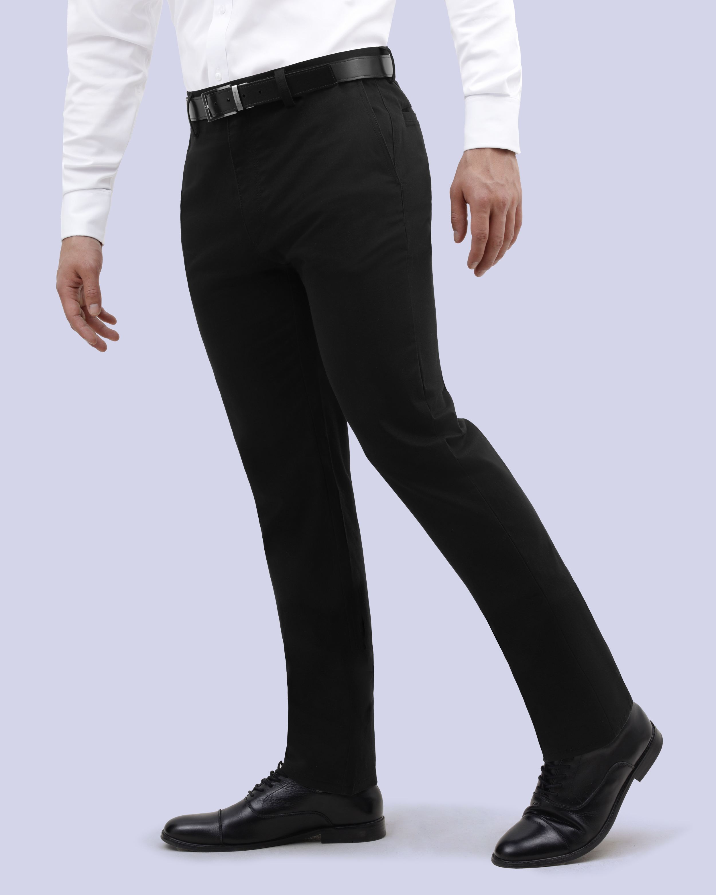 Pantalón casual slim fit negro active flex manhattan