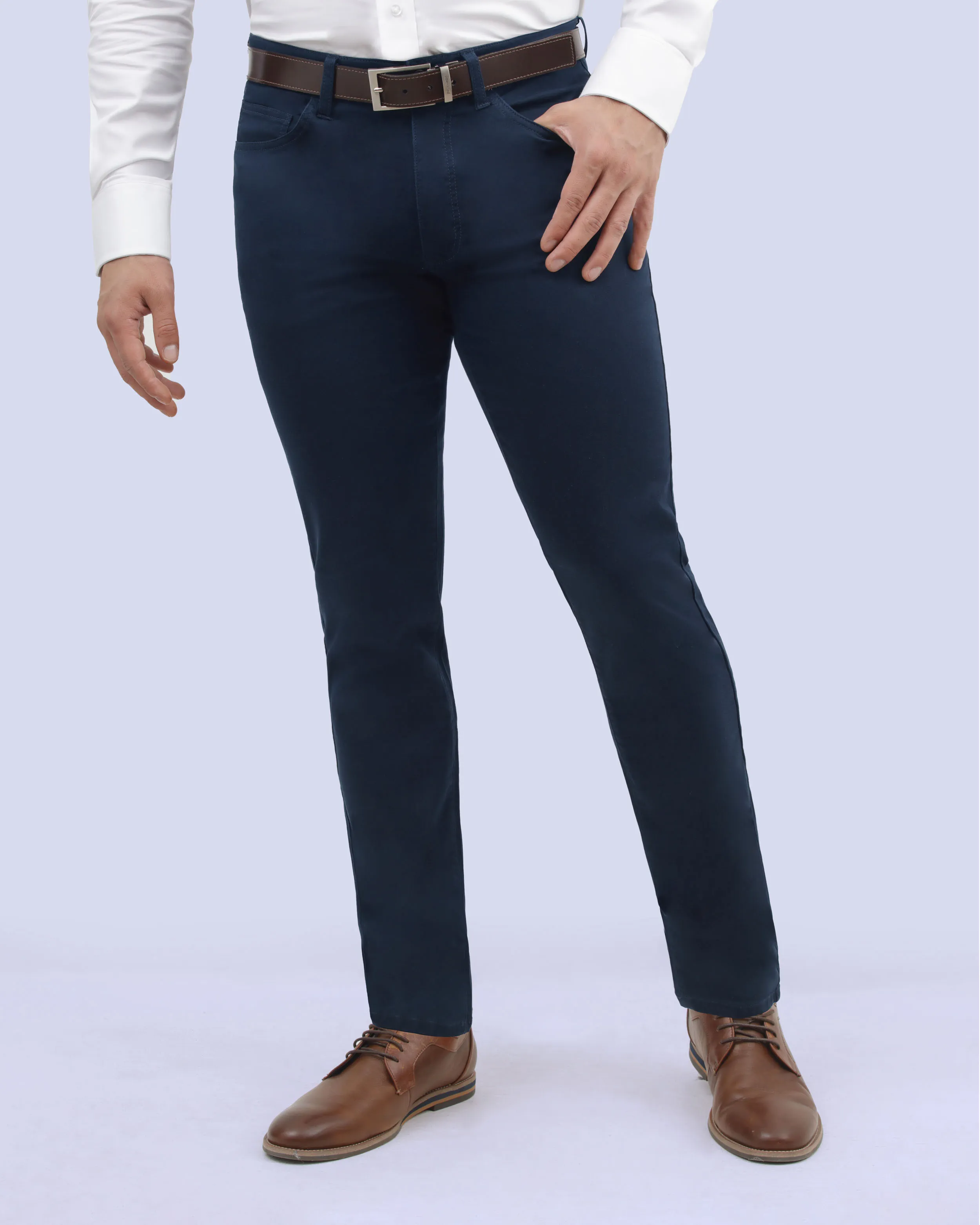 Pantalón casual slim fit azul anywhere twill manhattan