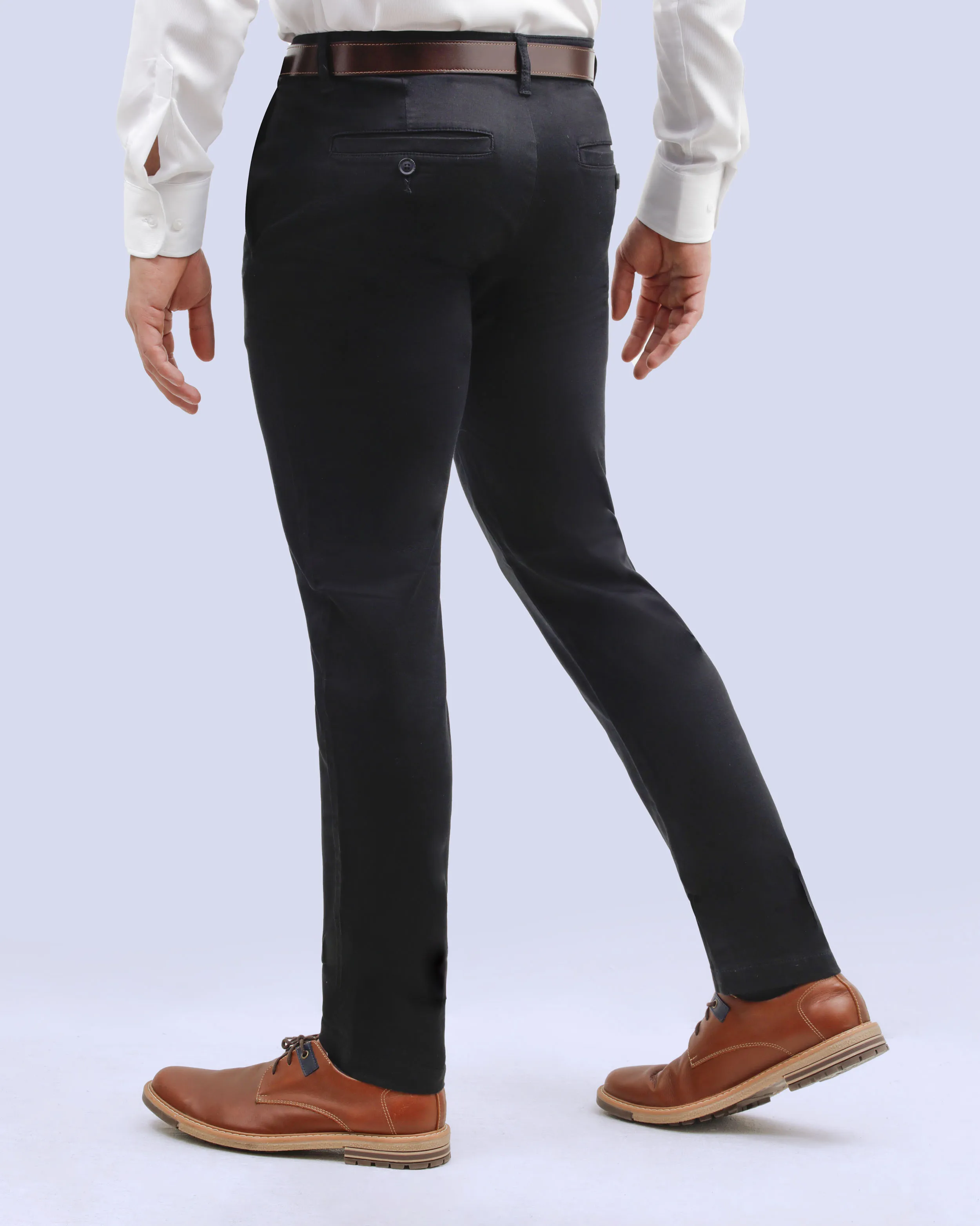 Pantalón casual slim fit negro anywhere chino manhattan