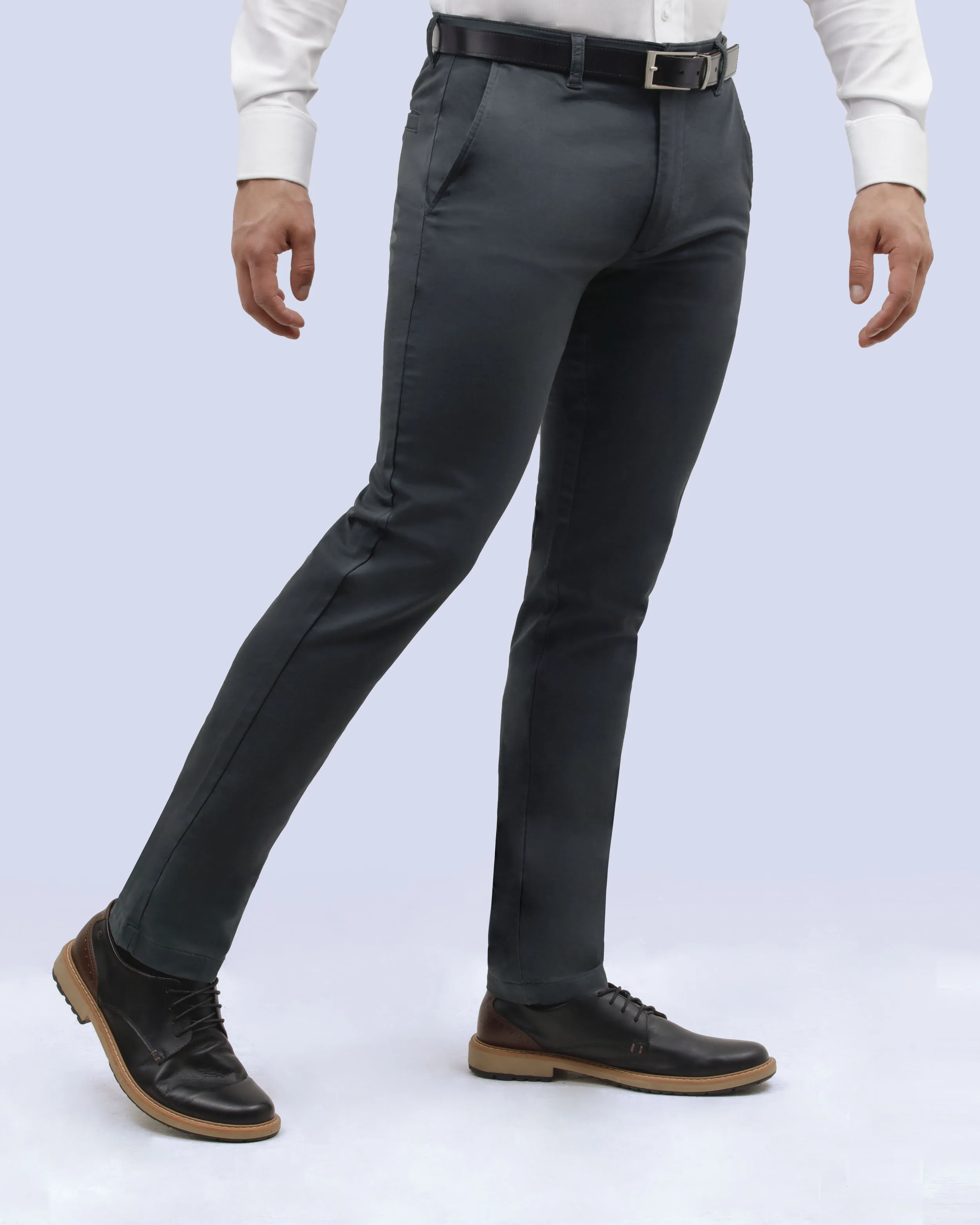 Pantalón casual slim fit gris anywhere chino manhattan