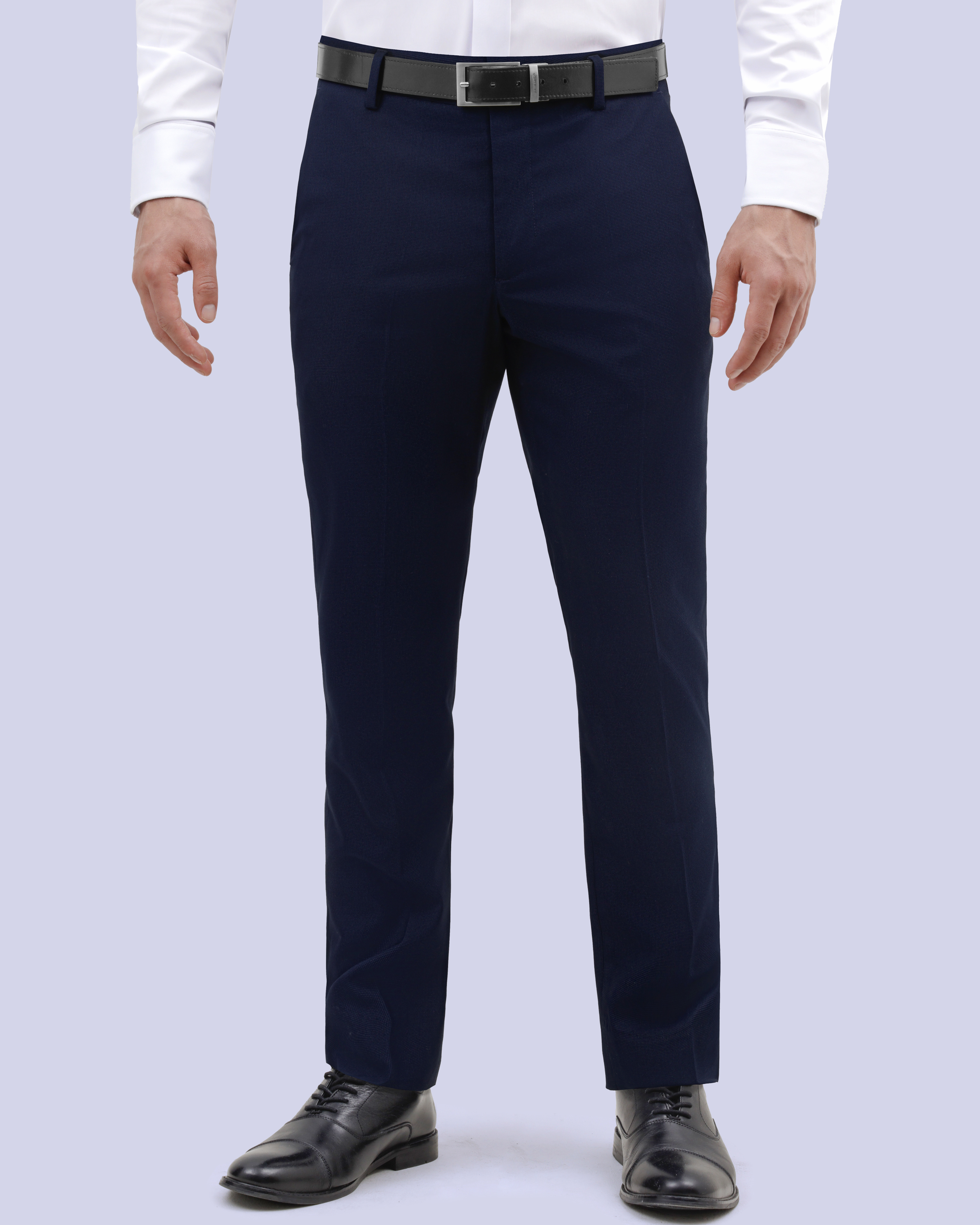 Pantalón de vestir slim fit azul texturizado con bolsillo oculto manhattan