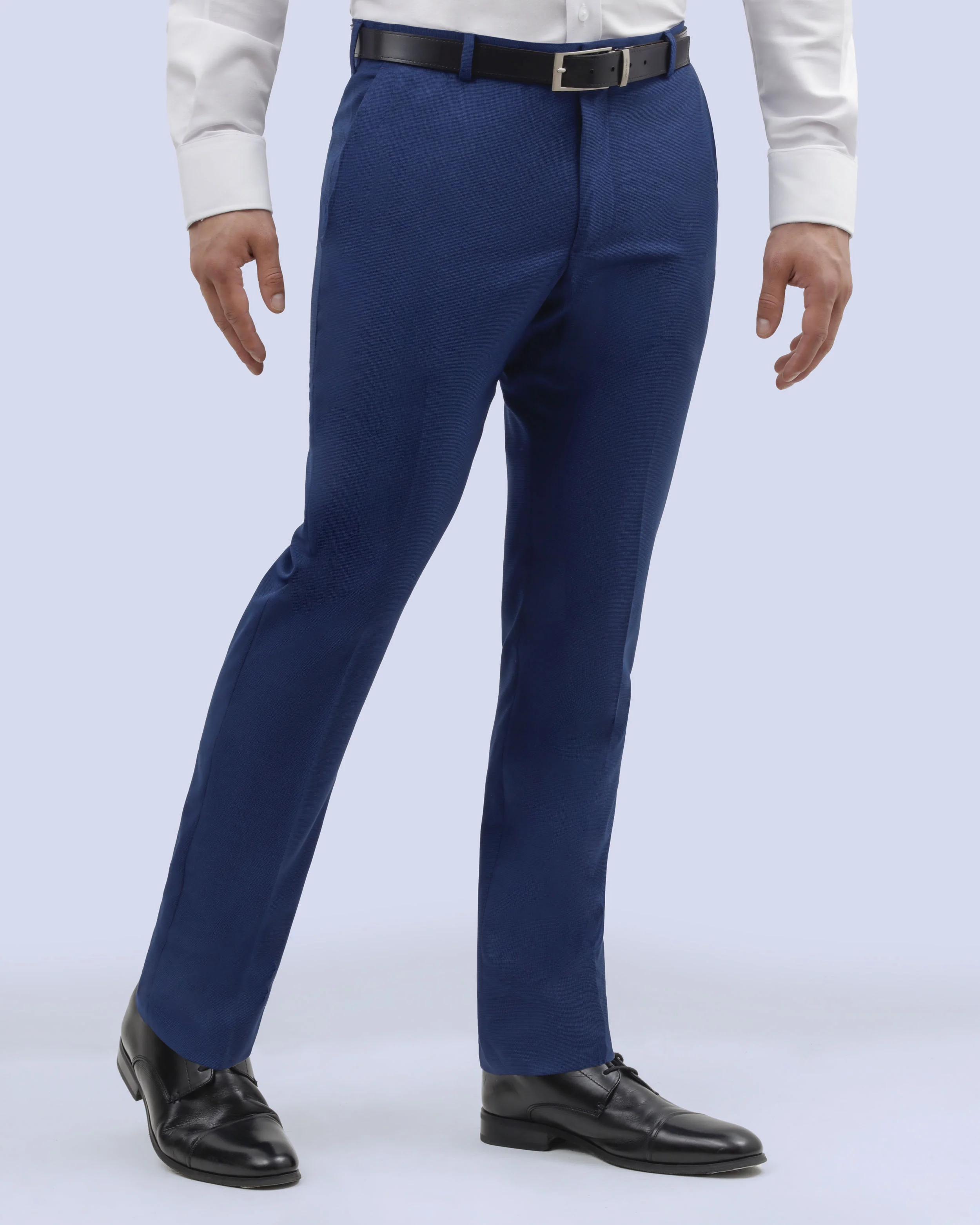 Pantalón de vestir slim fit azul texturizado con bolsillo oculto manhattan