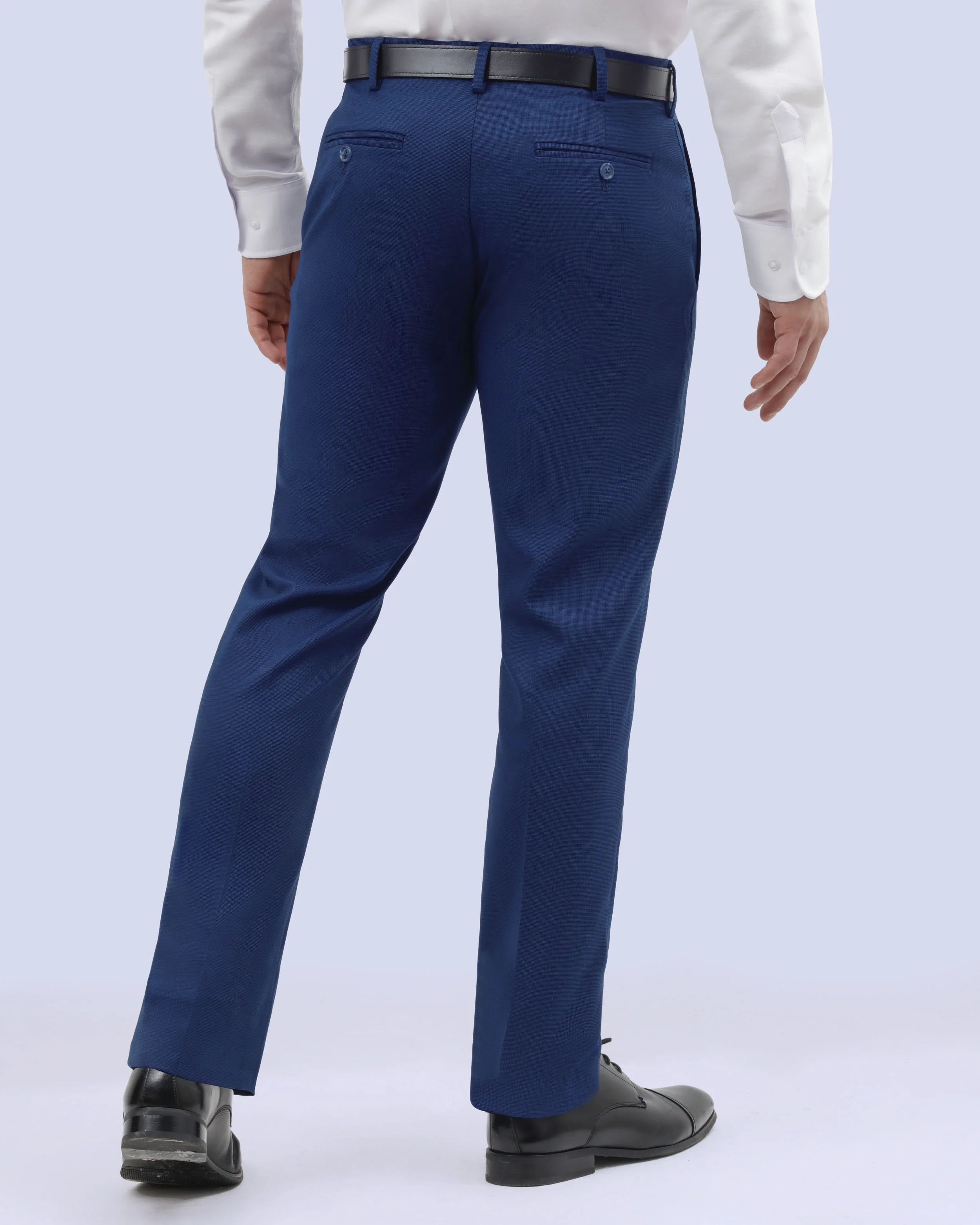 Pantalón de vestir slim fit azul texturizado con bolsillo oculto manhattan