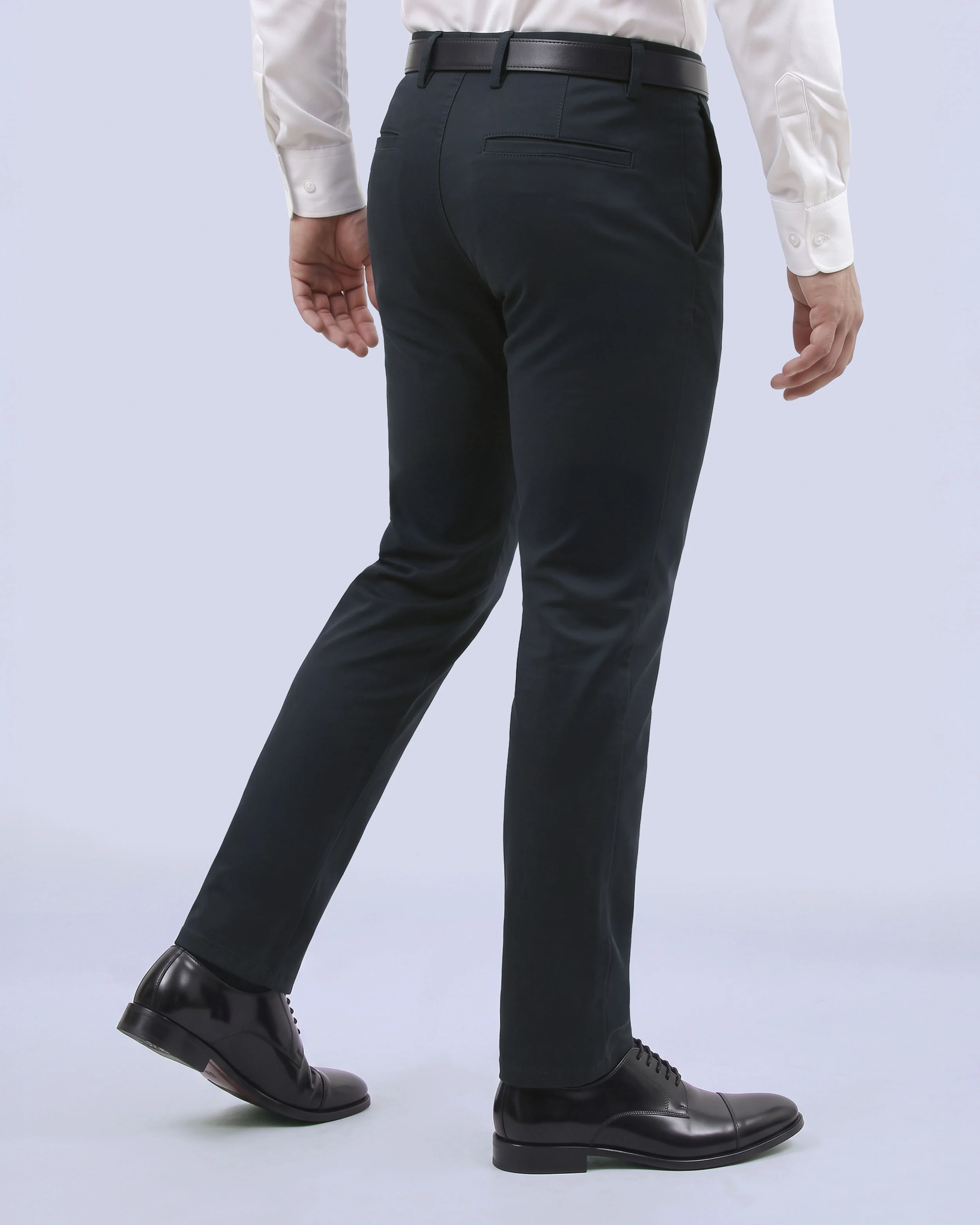 Pantalón de vestir slim fit azul cooling comfort manhattan
