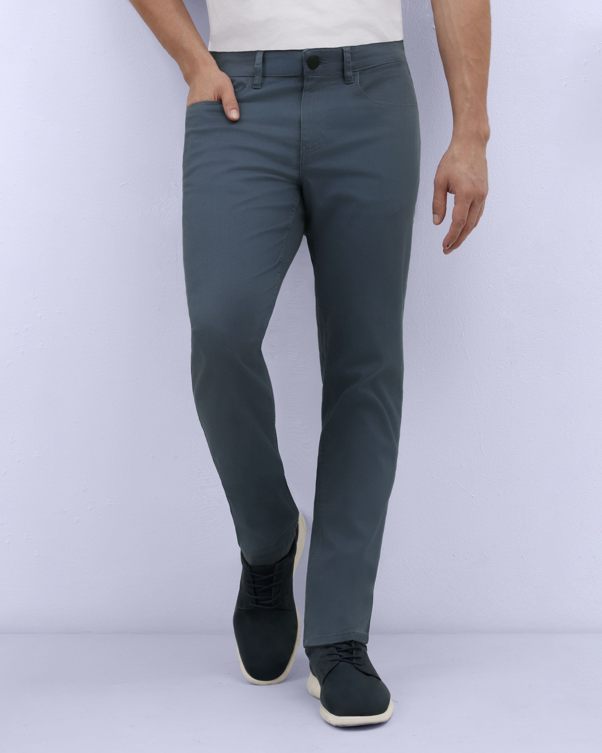 Pantalón casual slim fit azul tencel manhattan