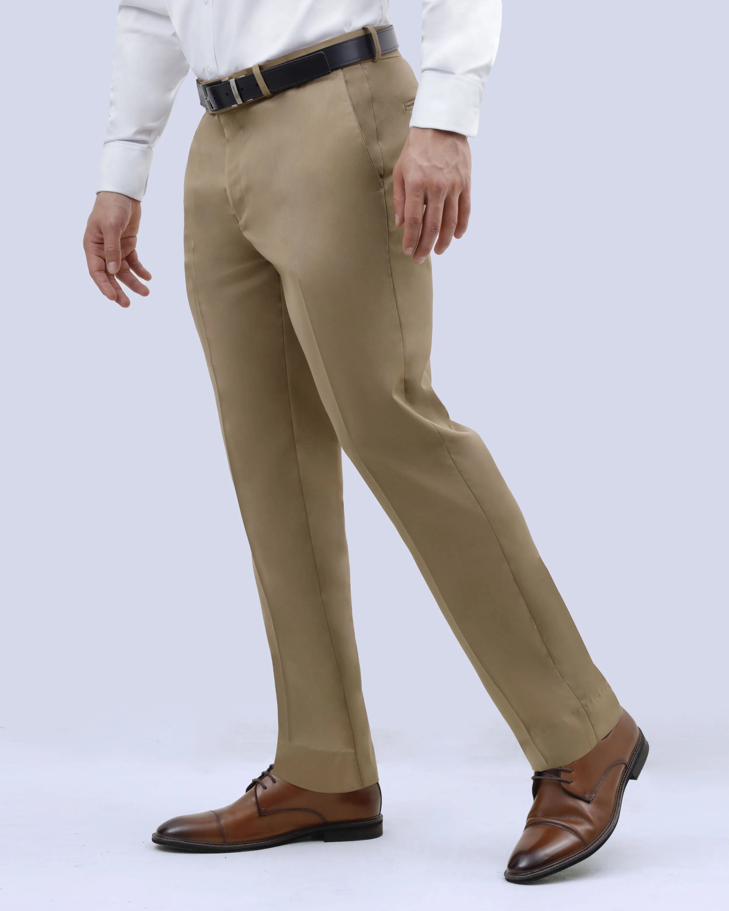 Pantalón vestir slim fit advance beige pierre cardin