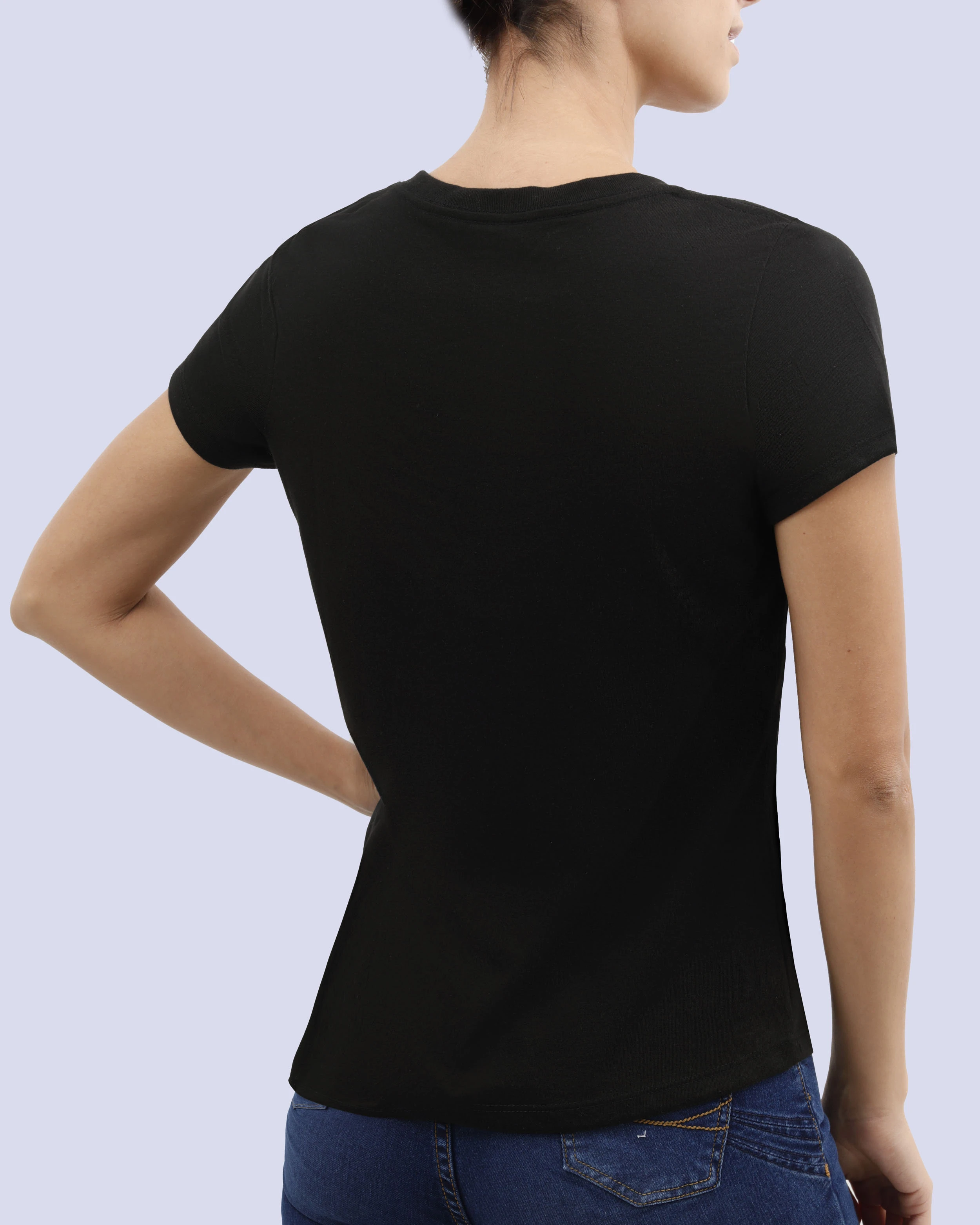Camiseta lisa cuello v manga corta negra