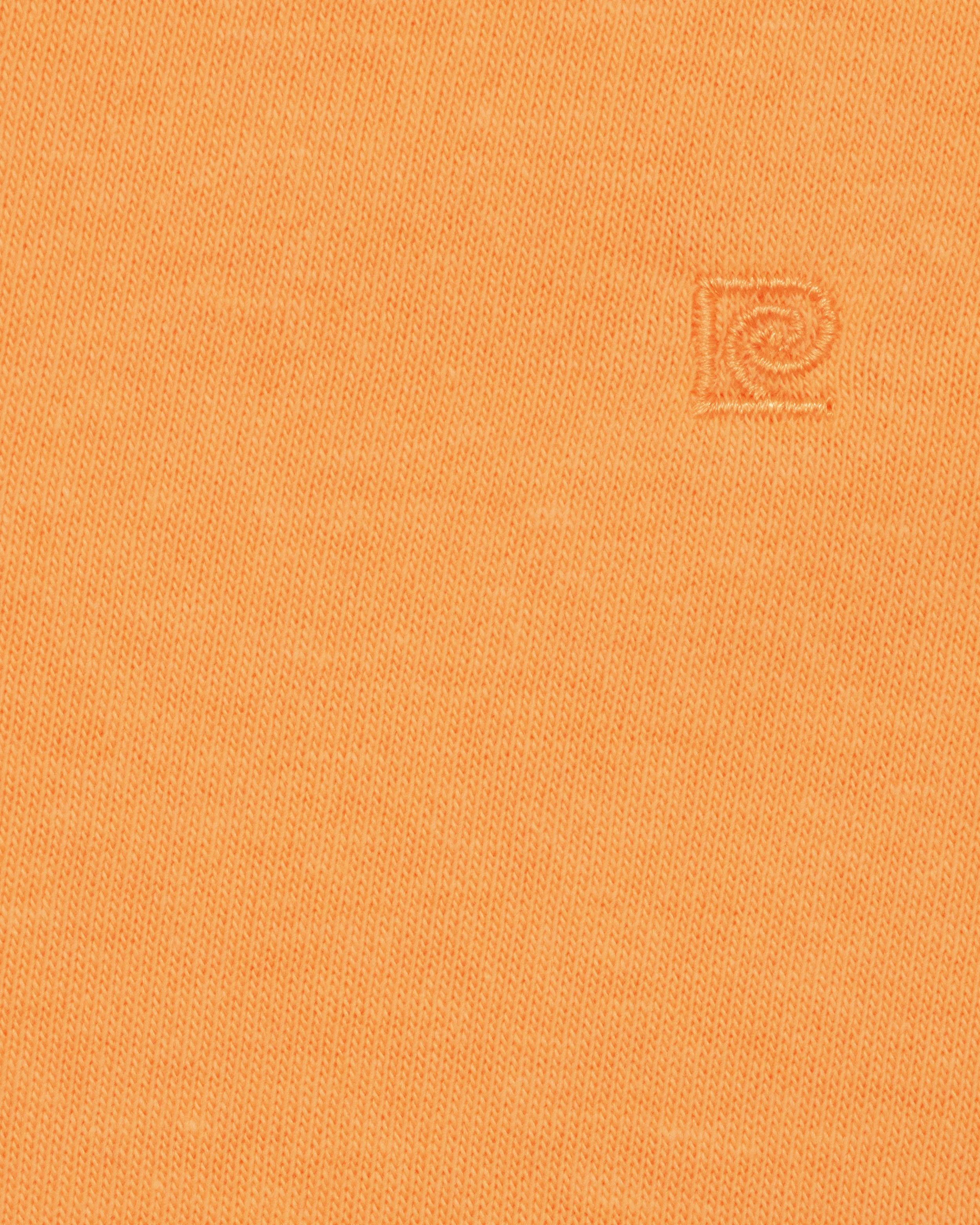Camiseta lisa cuello v manga corta anaranjada