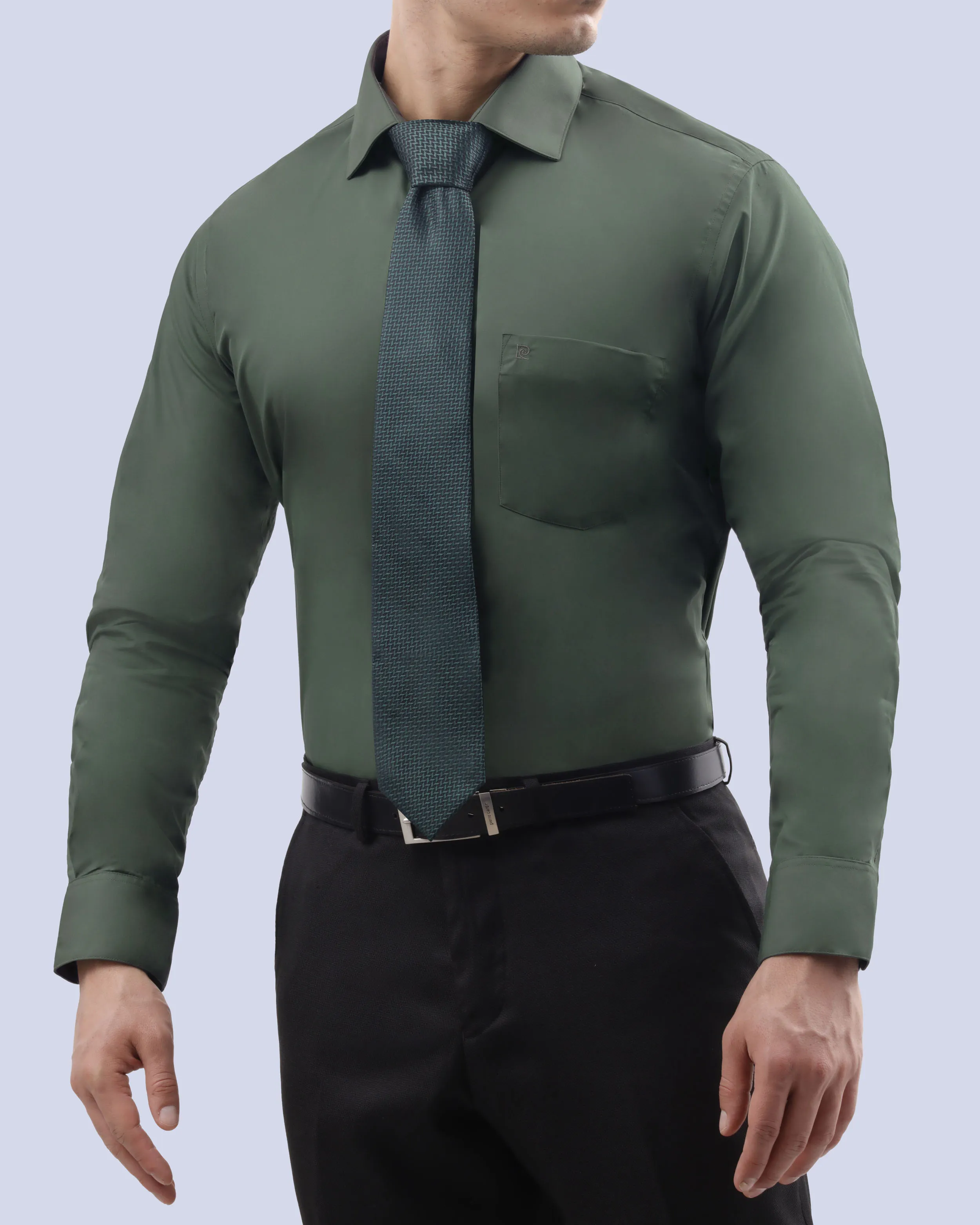 Camisa slim fit manga larga verde