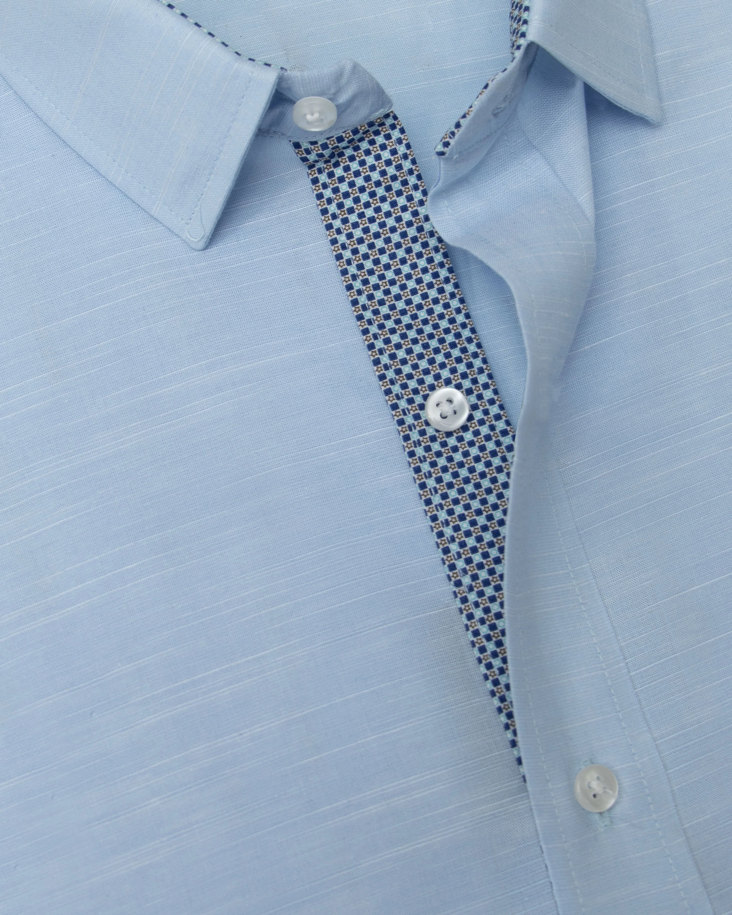 Camisa de vestir textura manga corta slim fit celeste
