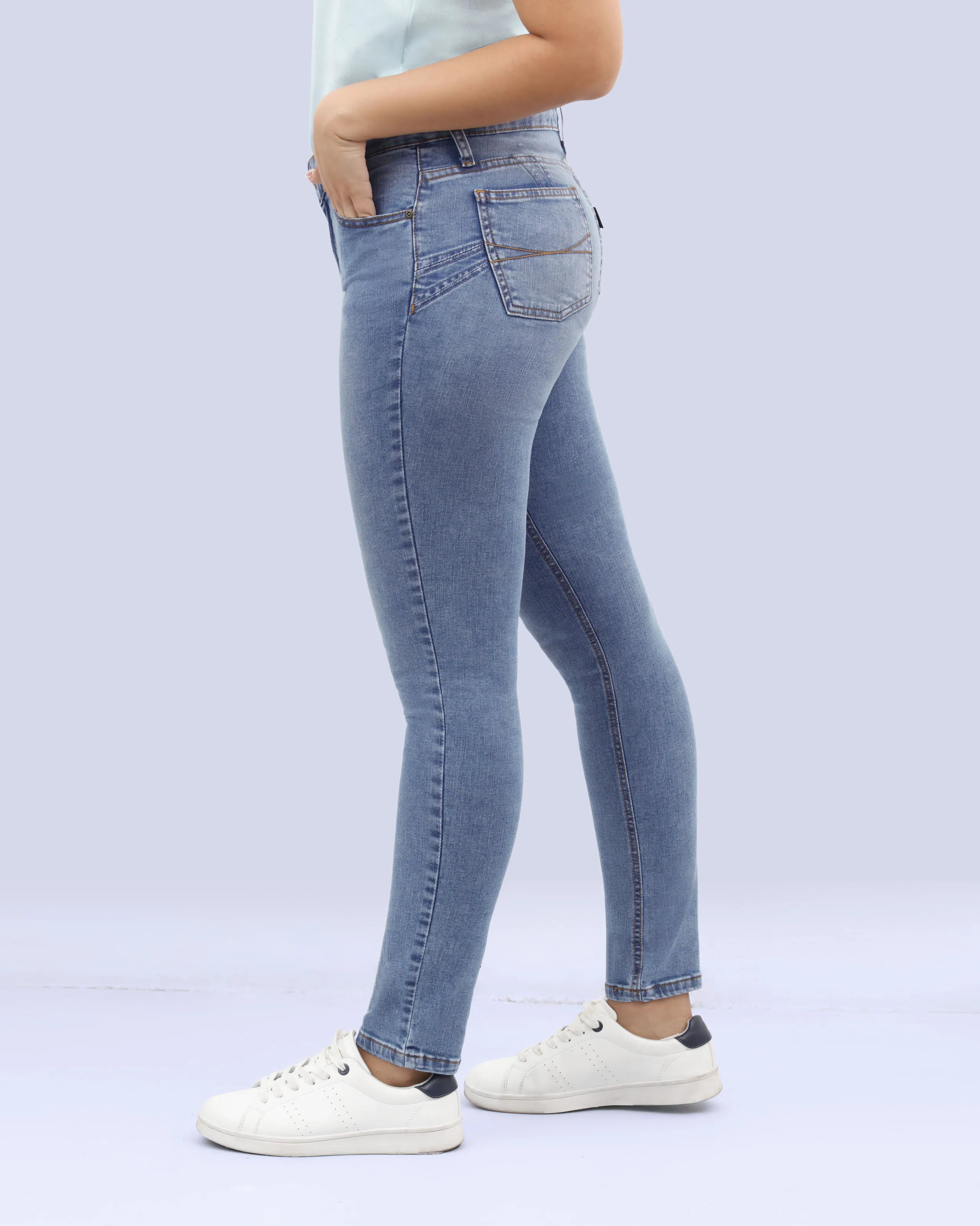 Jeans levanta pompa skinny tiro alto 451 celeste