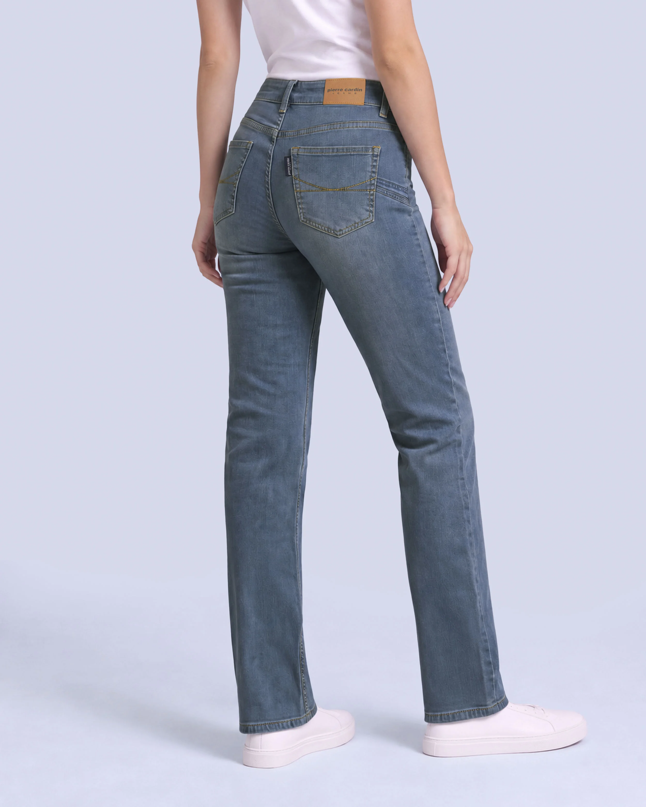 Jeans levanta pompa tiro alto con un botón estilo recto 461 azul claro