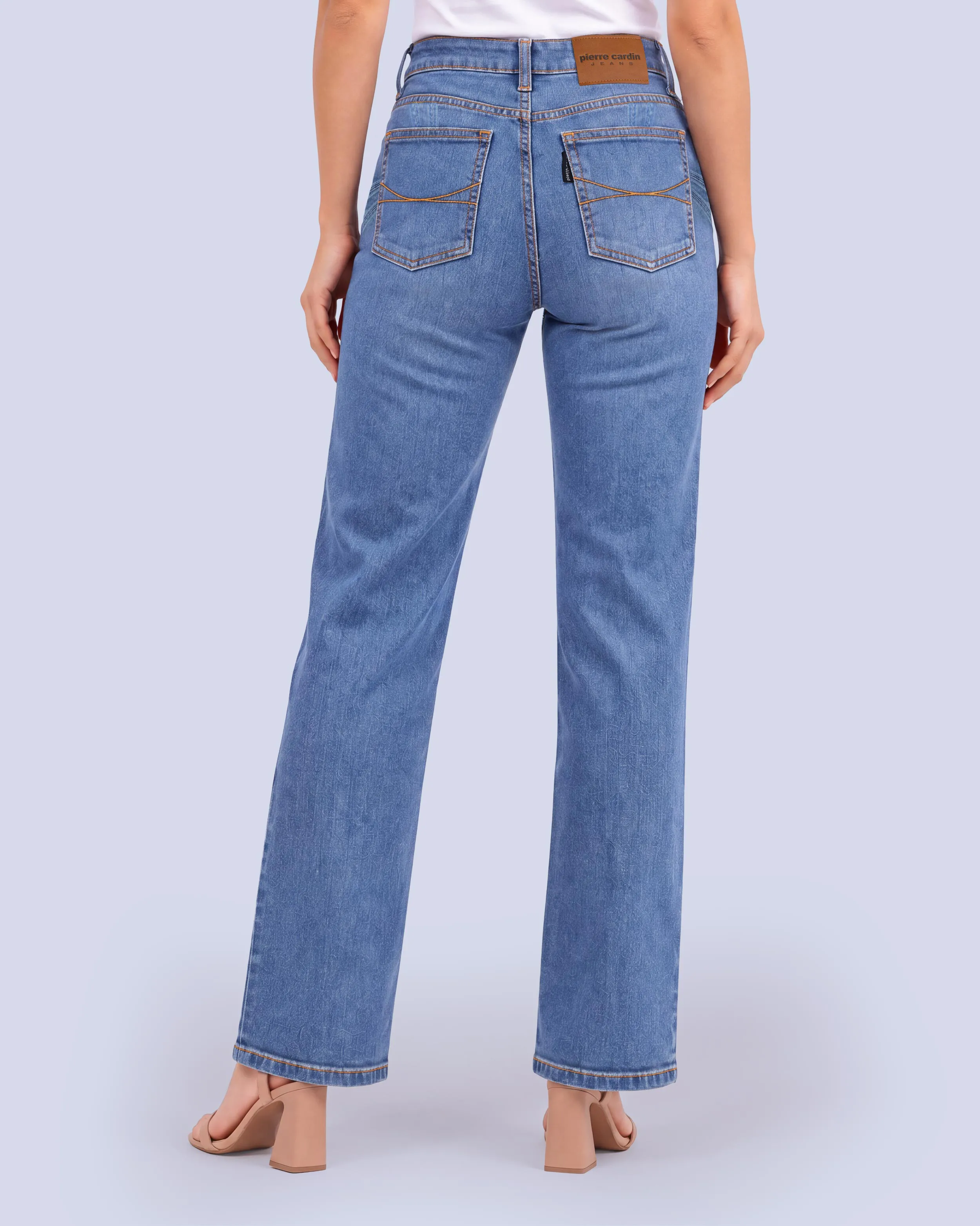 Jeans  tipo campana 471 tiro alto azul claro