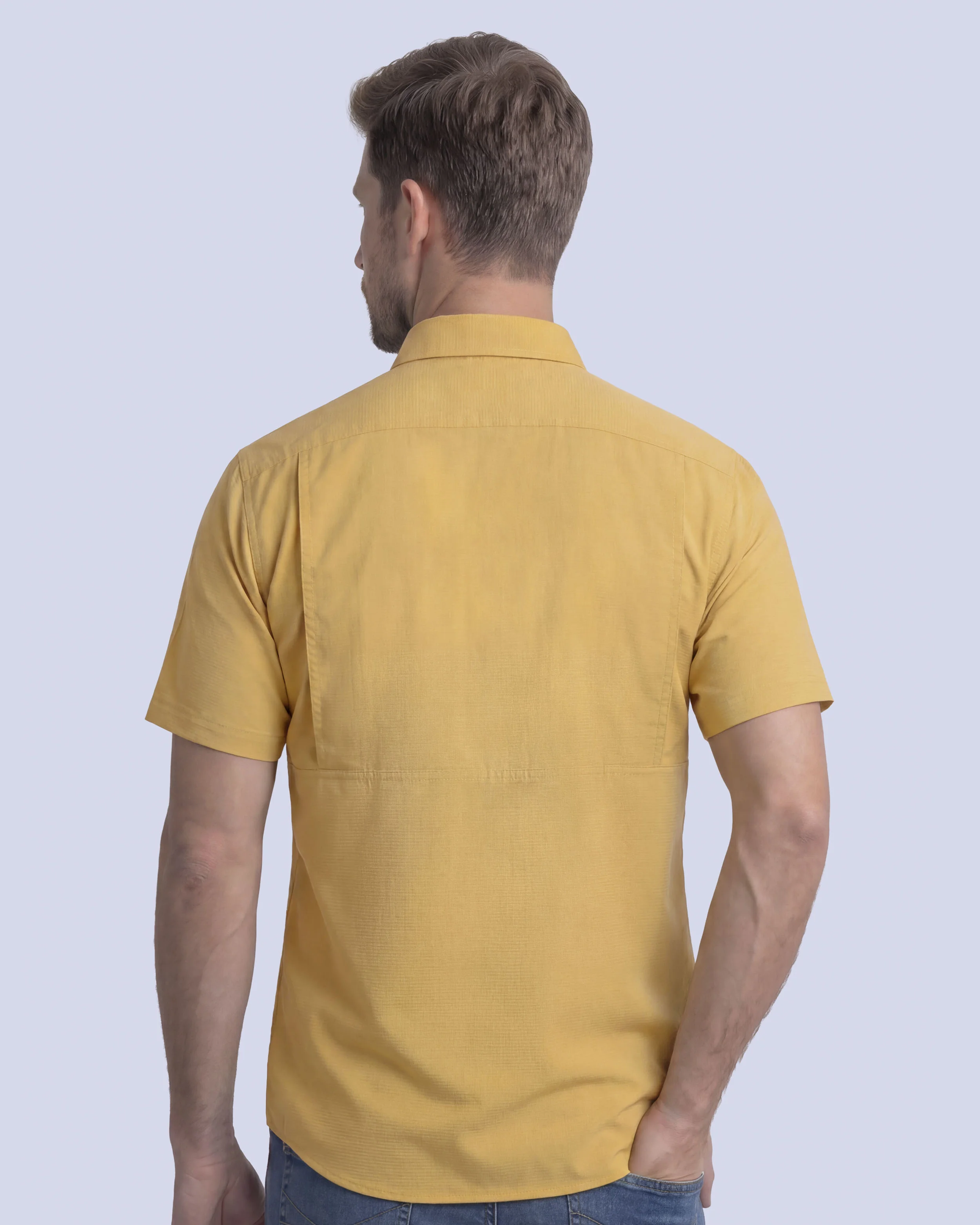 Camisa casual performance manga corta mostaza