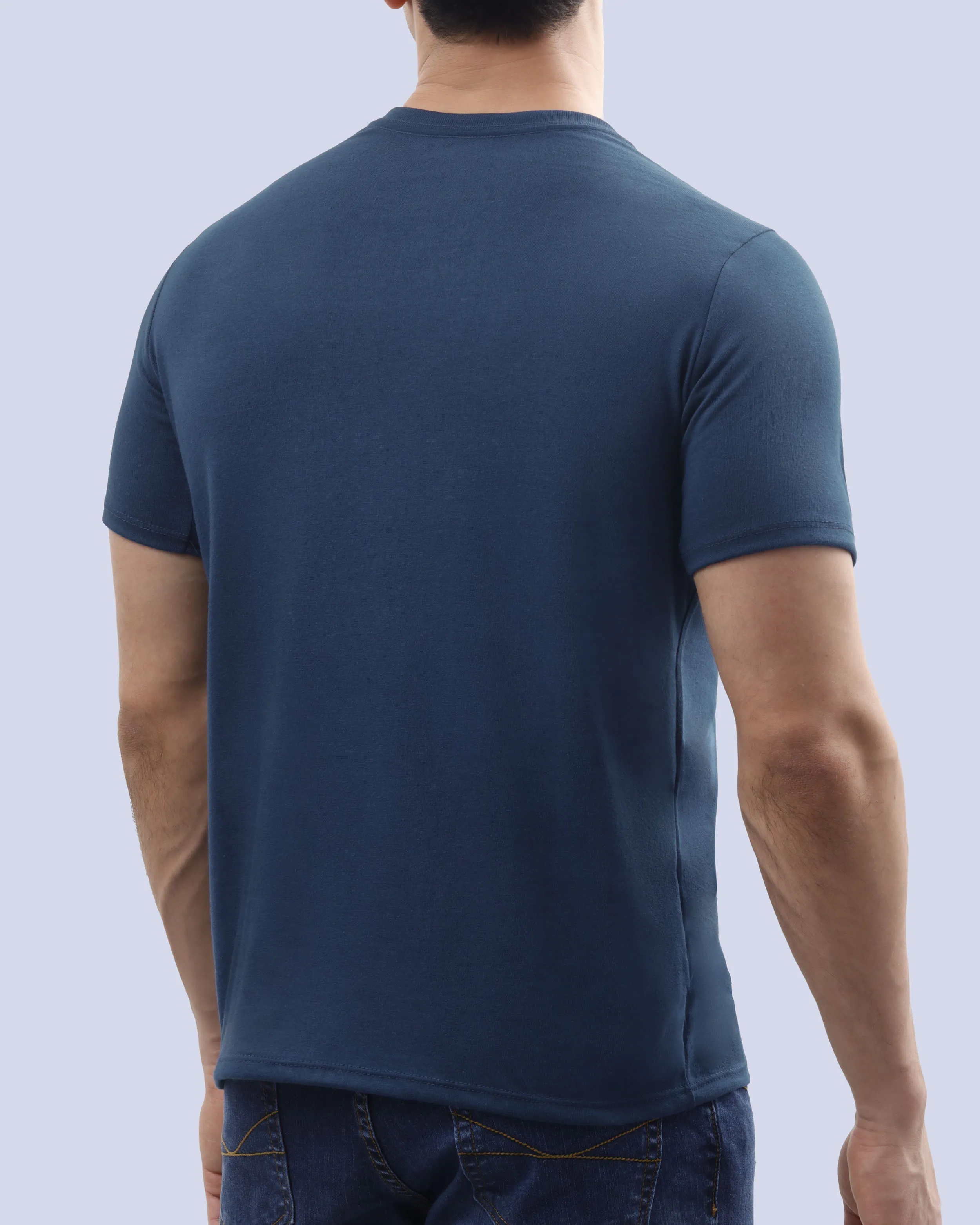 Camiseta cuello redondo lisa con bolsillo manga corta azul