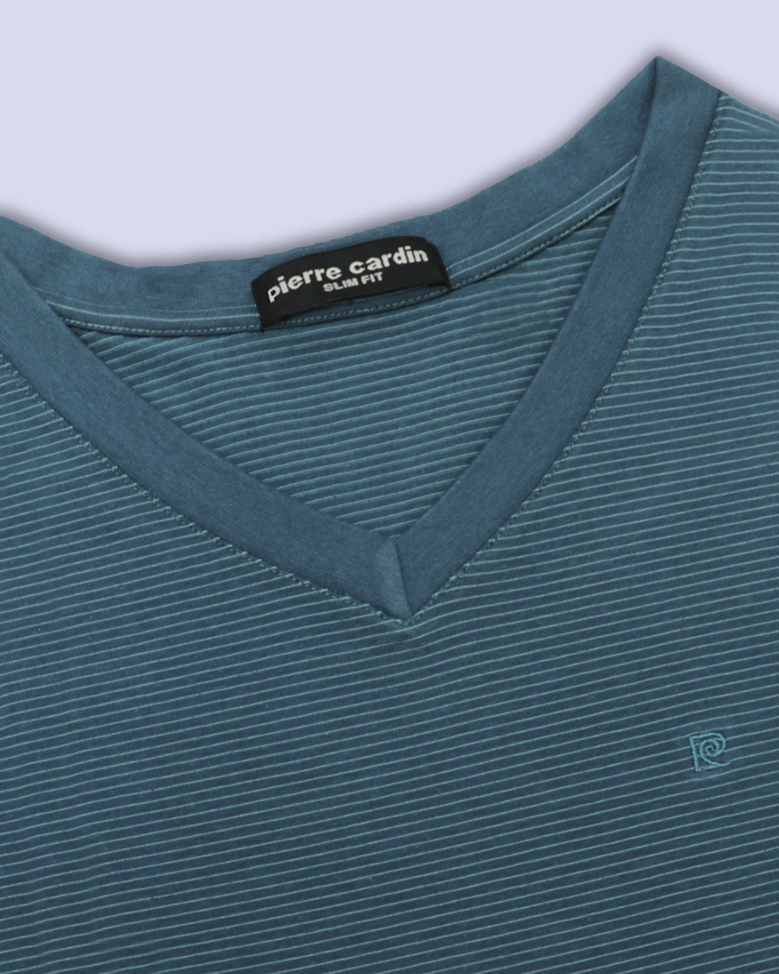 Camiseta cuello v diseño slim fit manga corta aqua