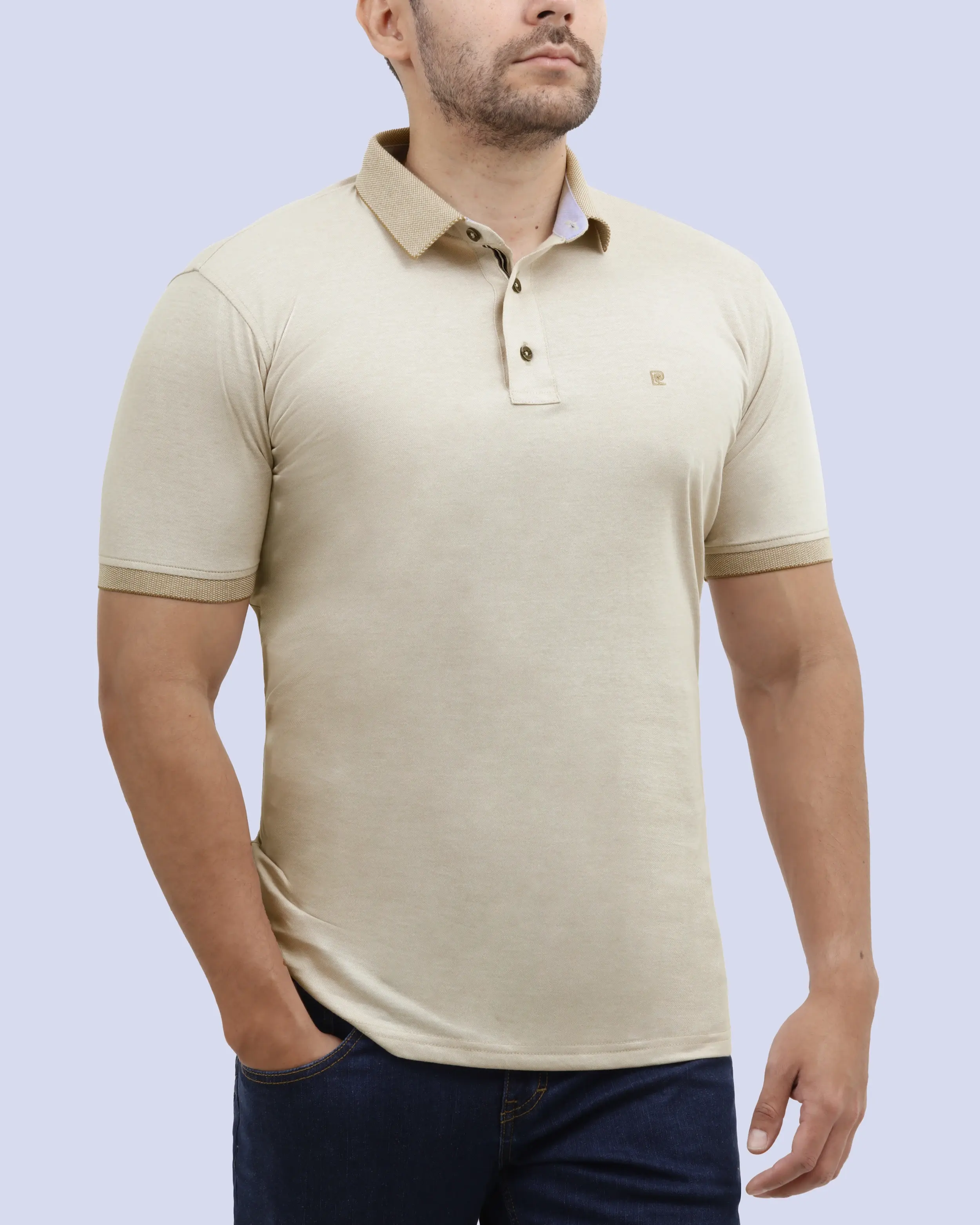 Camisa sport diseño slim fit manga corta beige