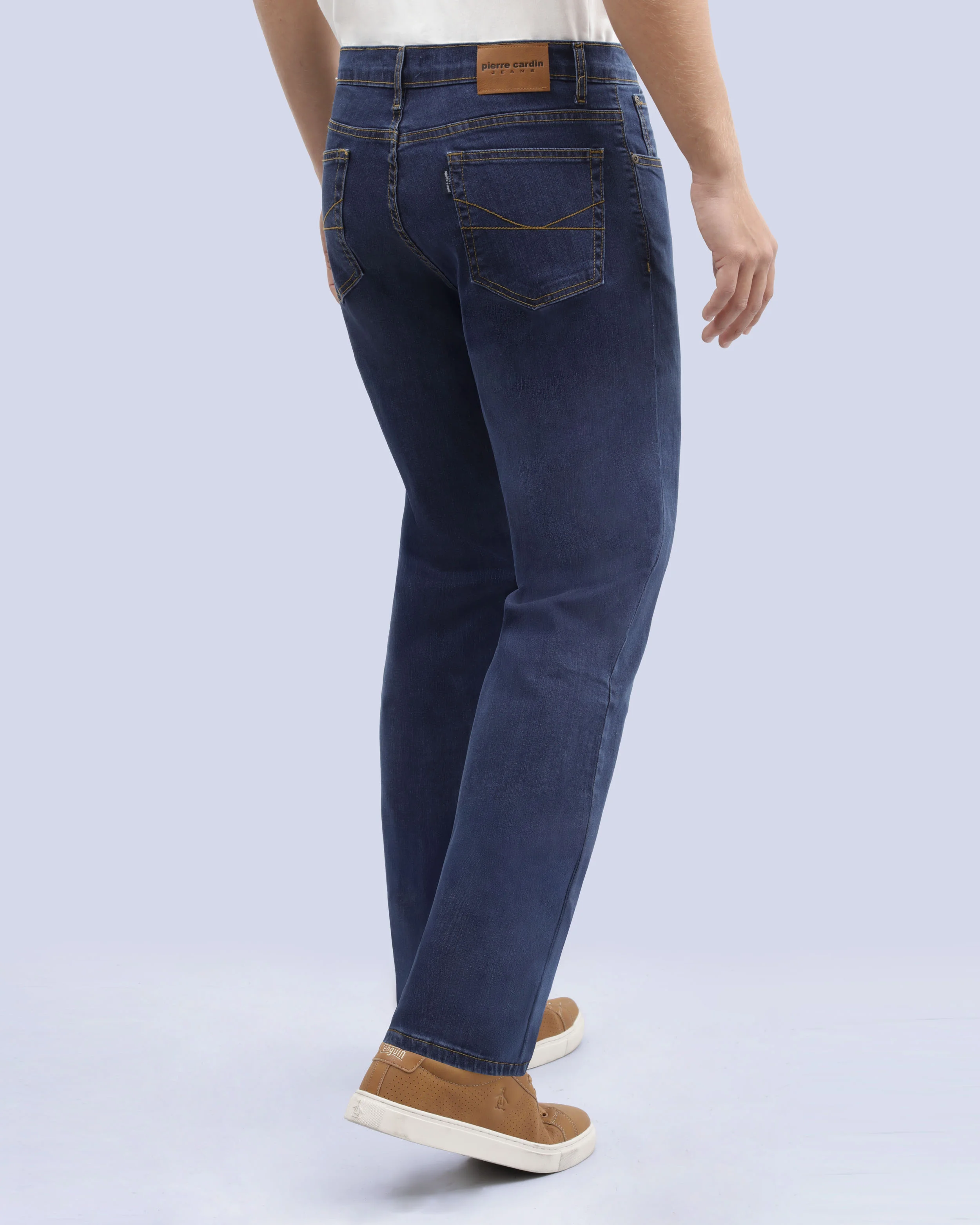 Jeans 702 regular fit azul marino