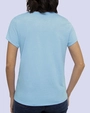 Camiseta lisa cuello v manga corta celeste
