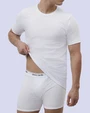Camiseta de interior blanca con cuello redondo