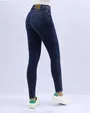 Jeans levanta pompa skinny tiro alto 451 azul raf