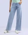 Jeans tipo wide leg 481 tiro alto celeste claro