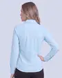 Blusa de vestir slim fit celeste piqué premium bambú stretch