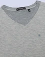 Camiseta cuello redondo diseño slim fit manga corta gris