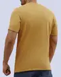 Camiseta cuello v lisa manga corta mostaza