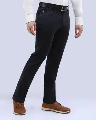 Pantalón casual slim fit negro tencel manhattan