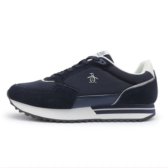 Calzado deportivo azul con detalles en color blanco