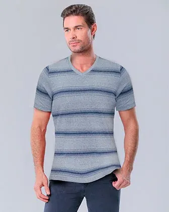 Camiseta cuello v clasic fit azul con textura
